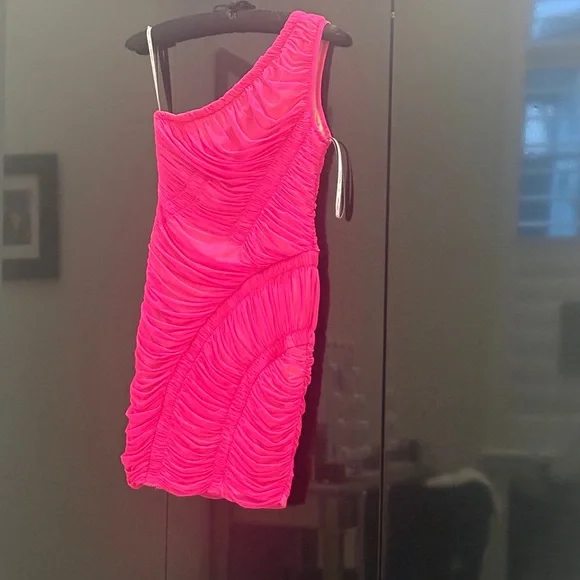 Hervé Leger Size Medium Ruched Asymmetric Sleeveless Mini Dress - Picture 5 of 7